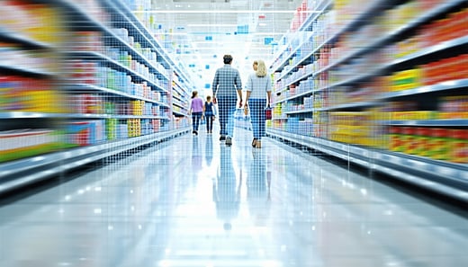 image to align with this article summary Retailers are rethinking their data priorities to accelerate decisionmaking and improve performance The article outlines three key shifts integrating siloed data increasing realtime access and focusing on acti-1