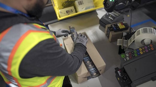 Amazon-worker-1[1]